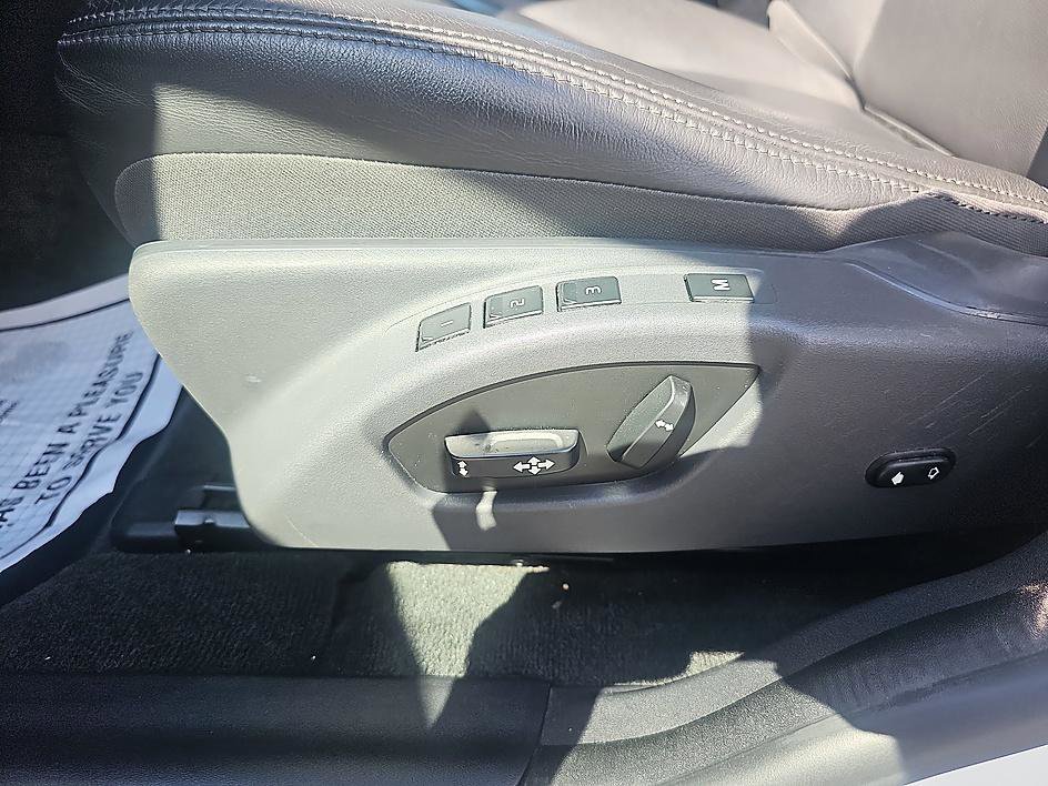 Used 2017 Volvo XC60 T5 Inscription w/ Advanced Package image 13