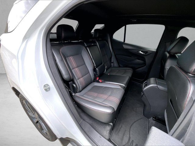 Used 2023 Chevrolet Equinox RS FWD image 30