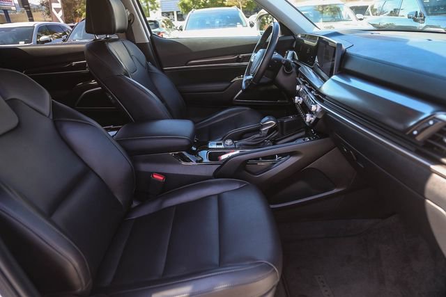 Used 2023 Kia Telluride S image 17