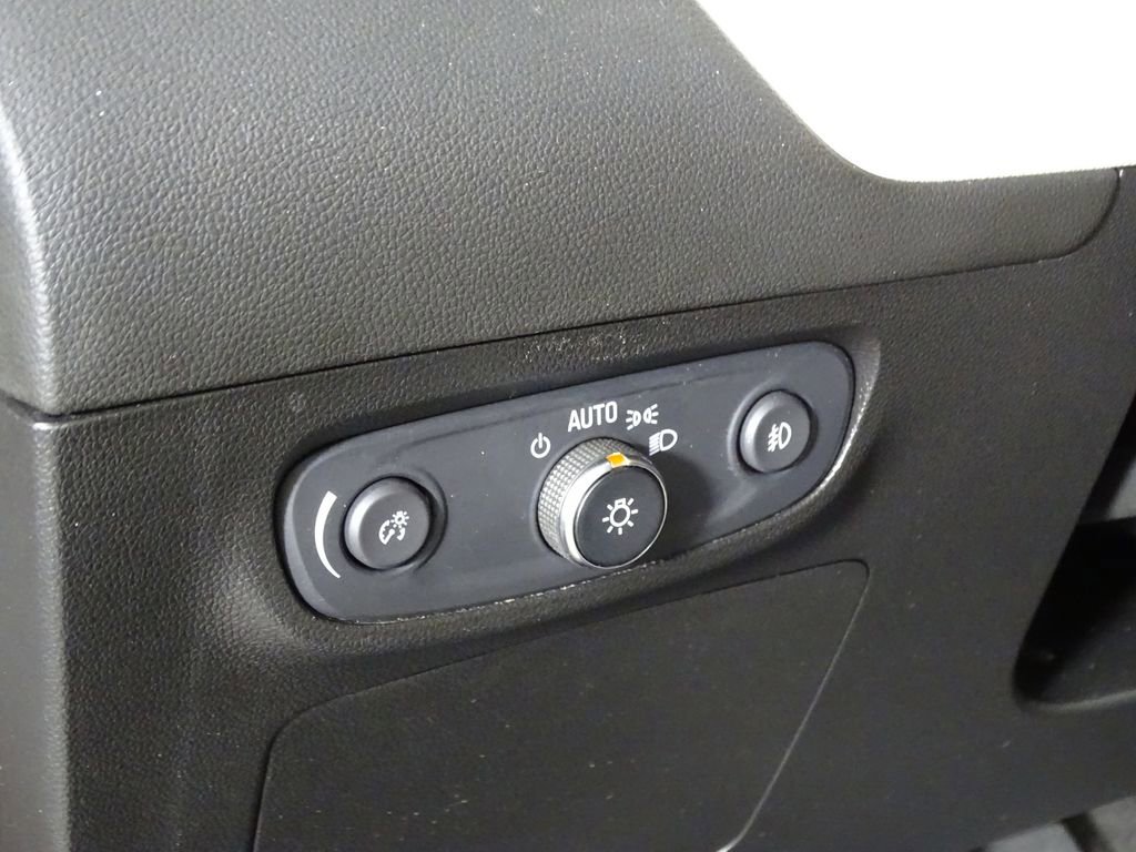 Used 2020 Buick Encore GX Select image 13