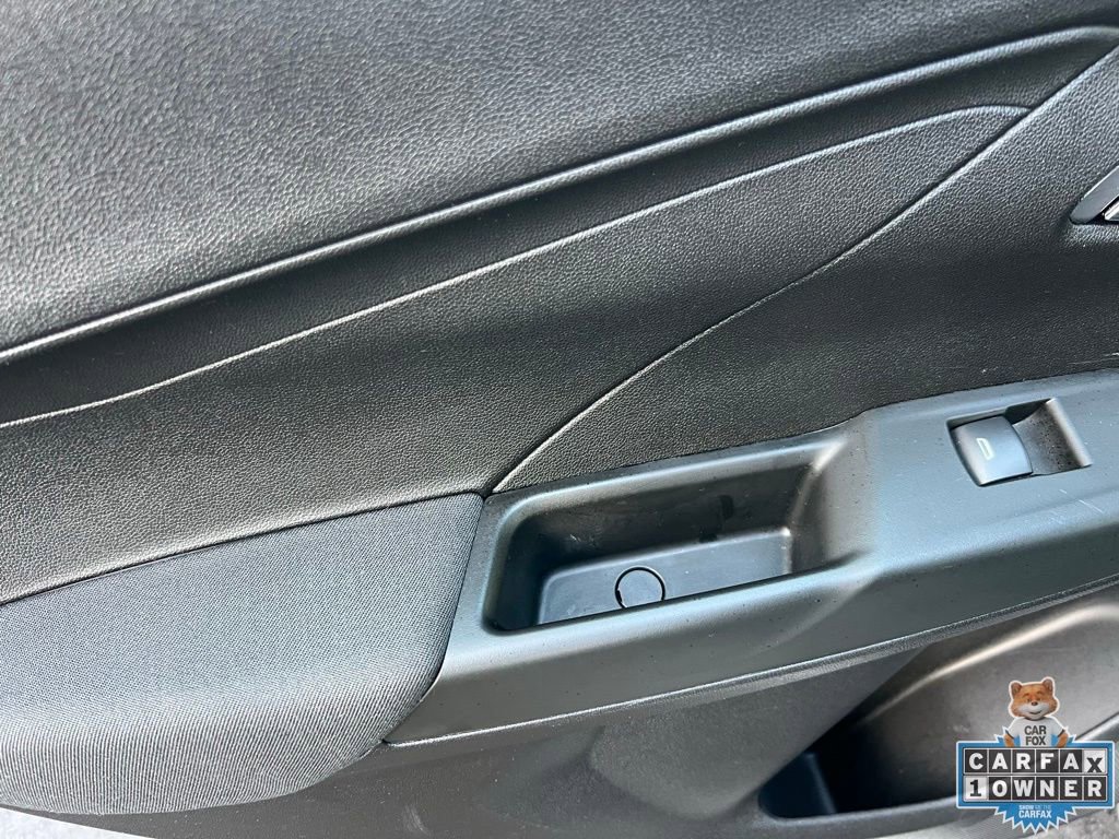 Used 2022 Chevrolet Bolt LT image 40