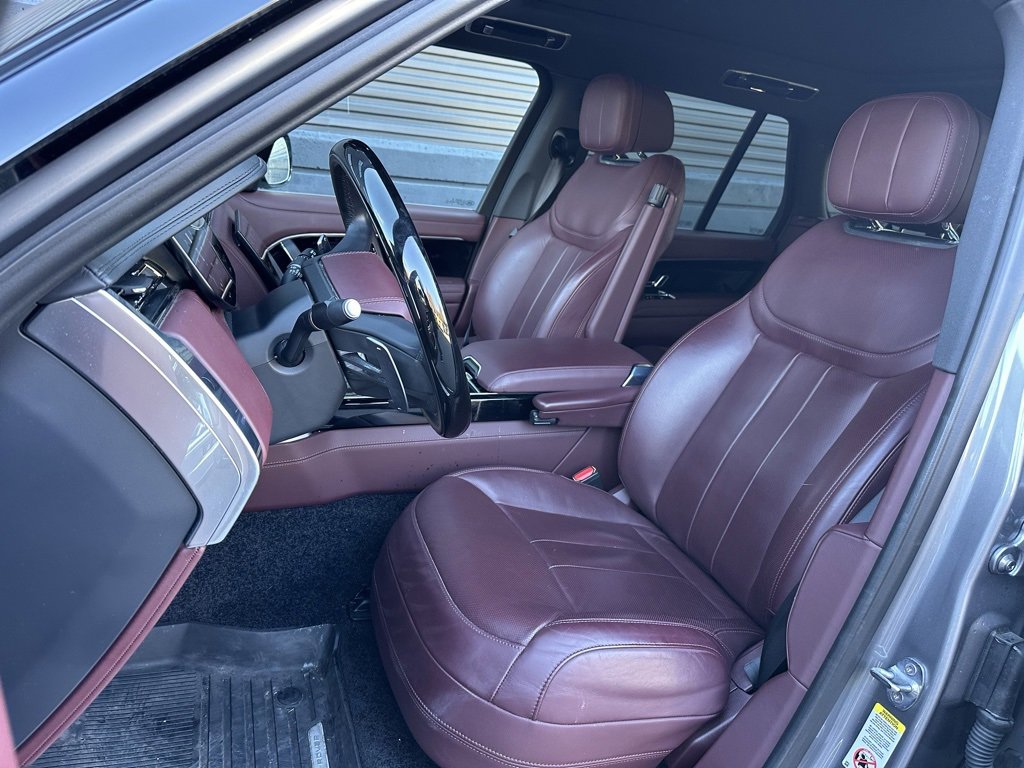 Used 2023 Land Rover Range Rover SE image 4