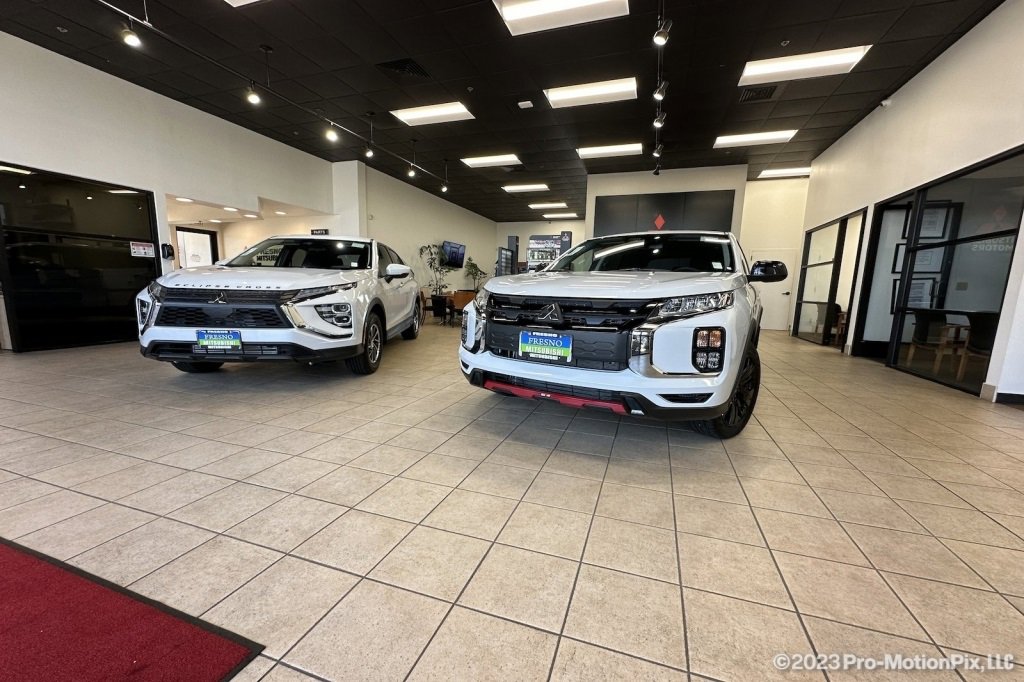 Used 2025 Mitsubishi Eclipse Cross Black Edition image 42