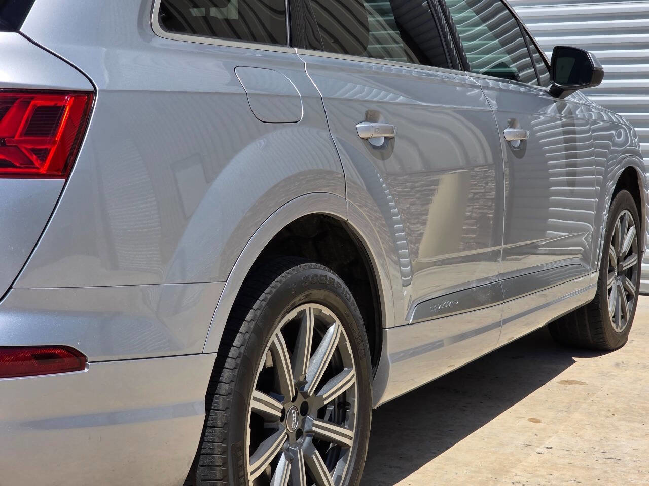 Used 2017 Audi Q7 3.0T Prestige AWD/4WD image 41