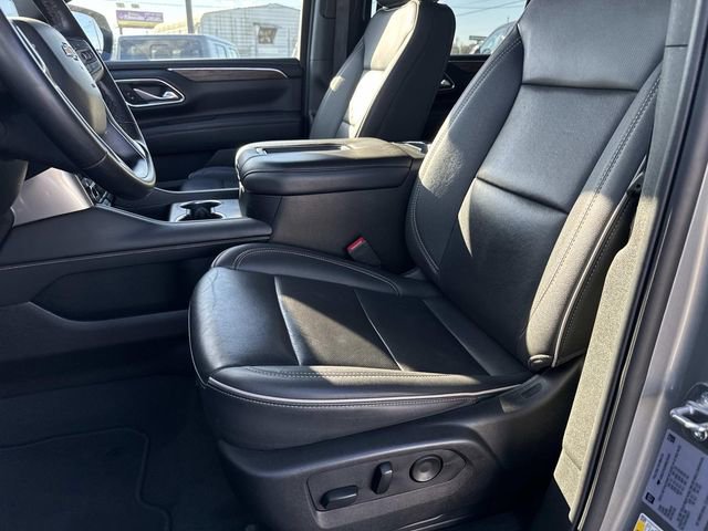 Used 2024 Chevrolet Suburban Premier image 14