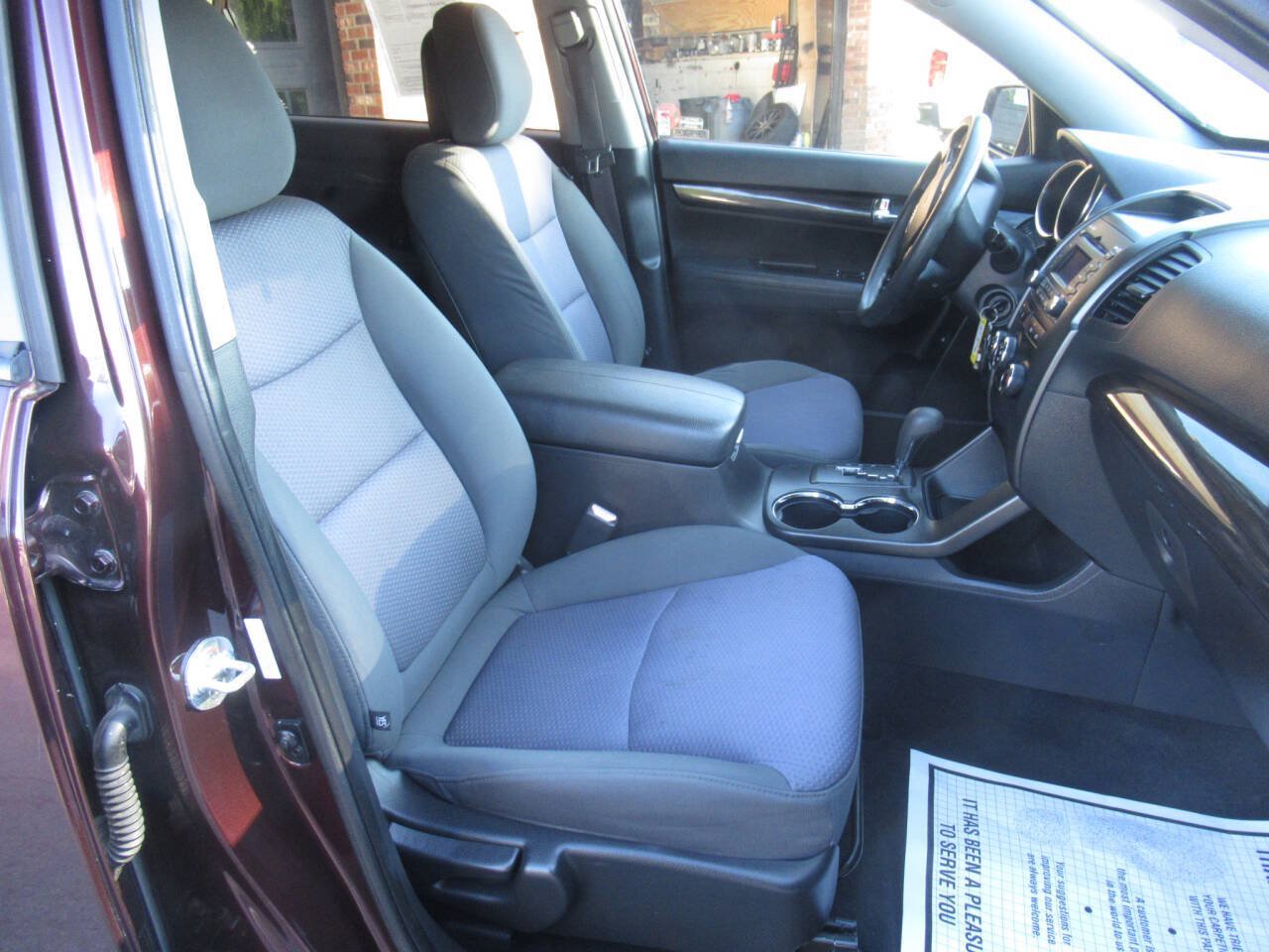 Used 2013 Kia Sorento LX FWD image 14