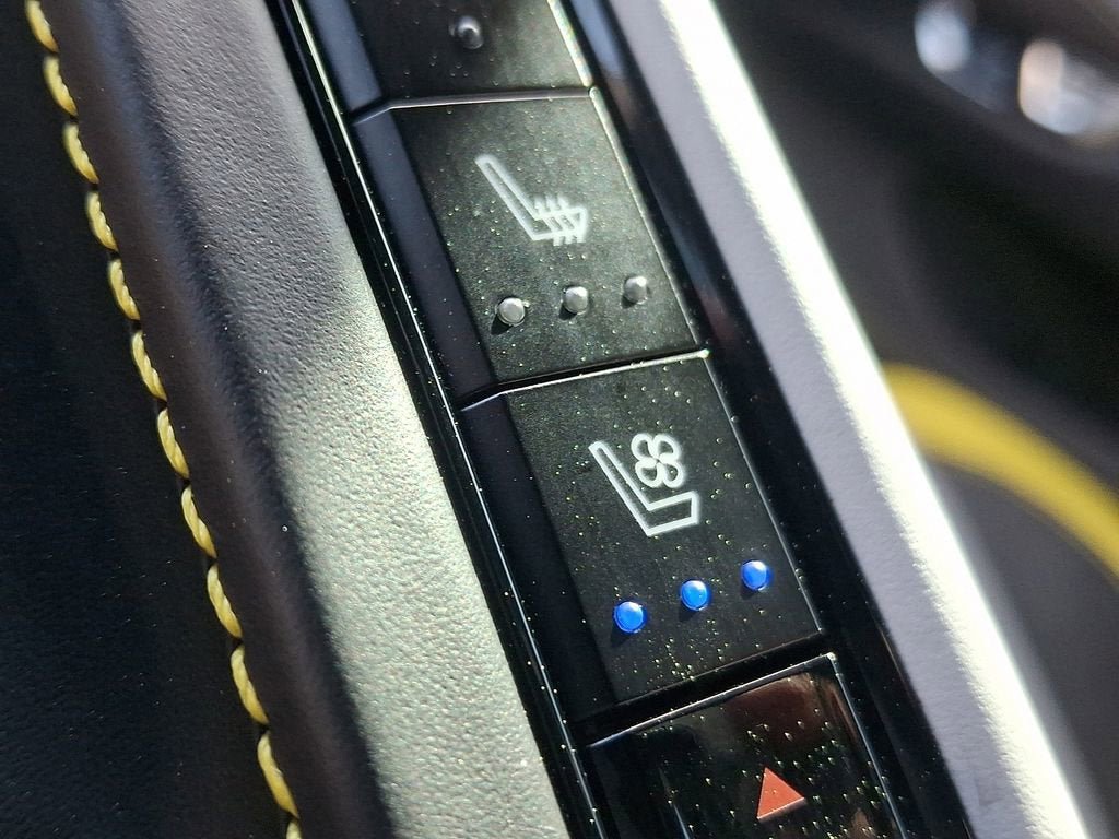 Certified 2022 Chevrolet Corvette Stingray Premium Conv w/ Z51 Performance Package RWD image 22