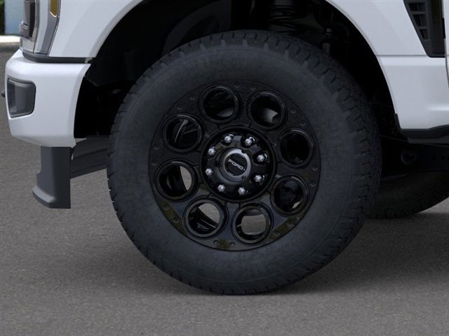 New 2026 Ford F250 Lariat w/ Black Appearance Package image 19