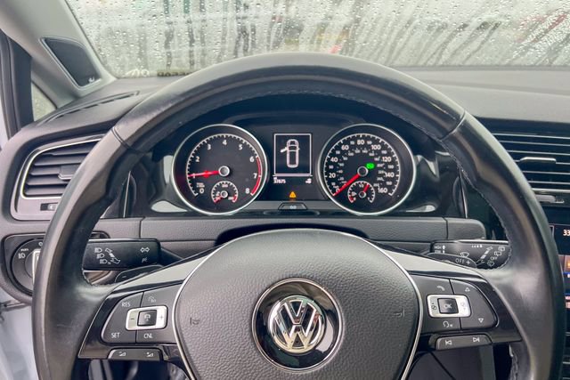 Used 2018 Volkswagen Golf SEL image 14