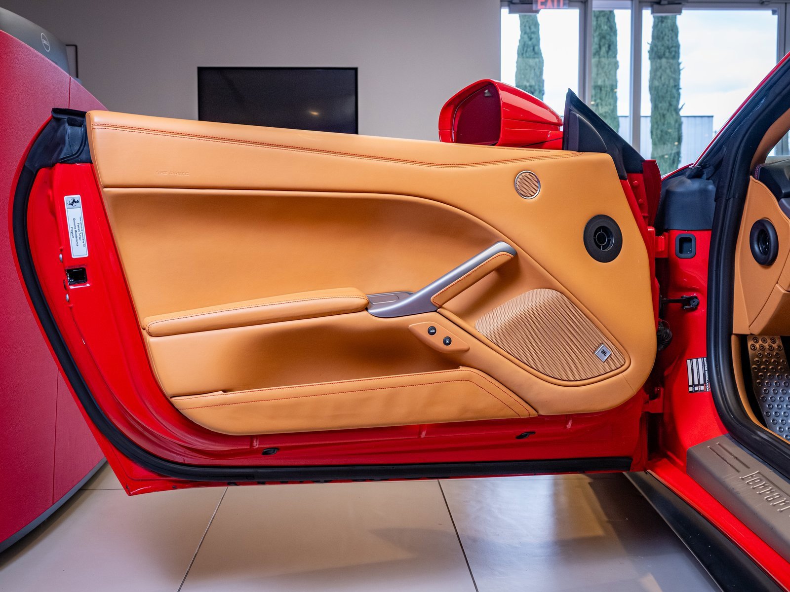 Used 2015 Ferrari F12 Berlinetta image 8