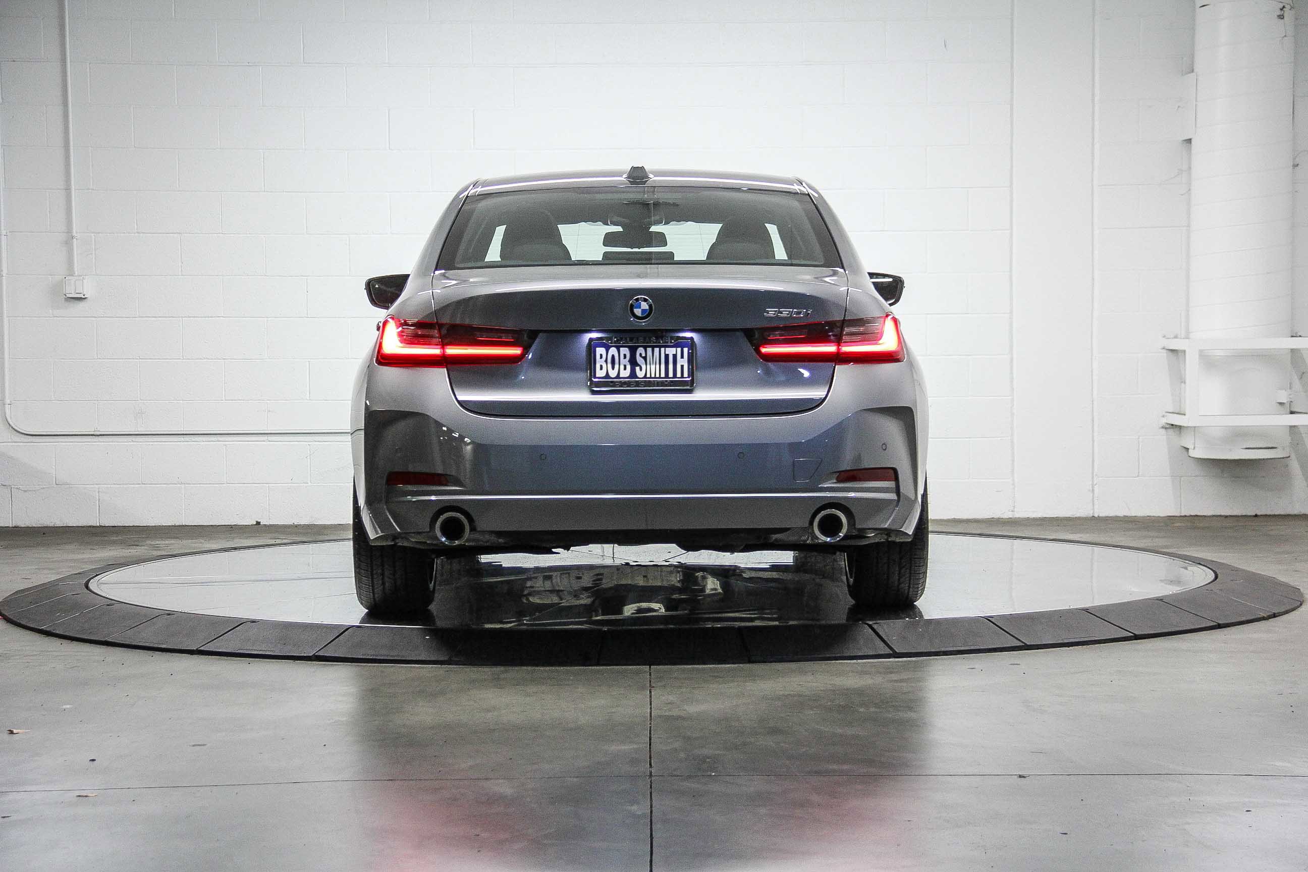 Used 2025 BMW 330i Sedan image 5