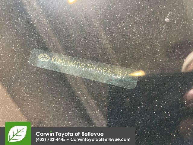 Used 2024 Hyundai Elantra SEL image 31