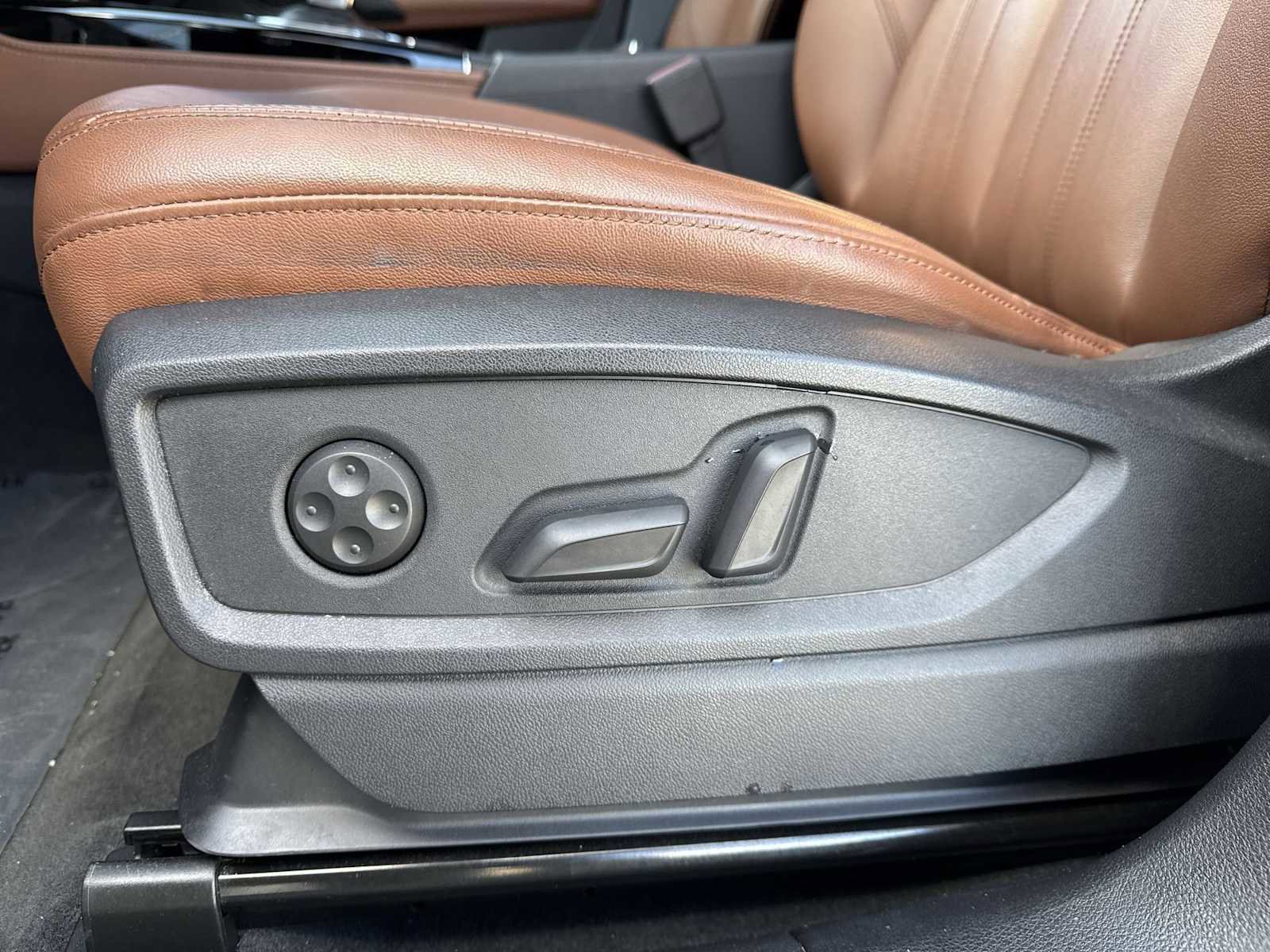 Used 2022 Audi Q5 2.0T Premium Plus image 17