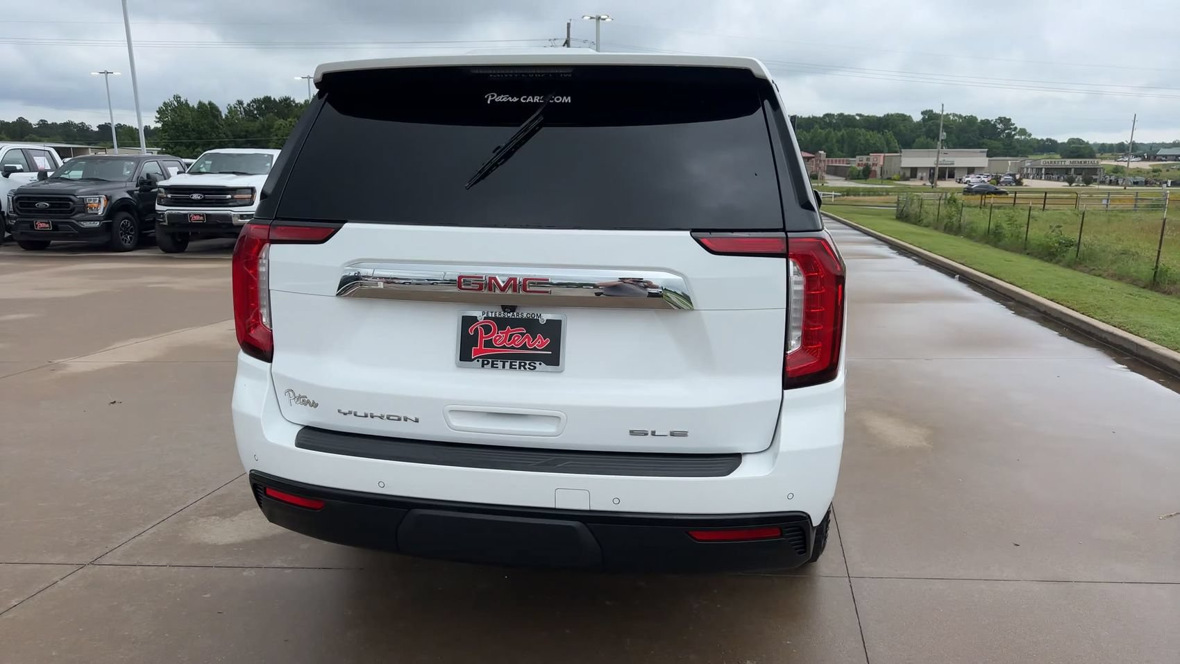 Used 2021 GMC Yukon SLE AWD/4WD image 6