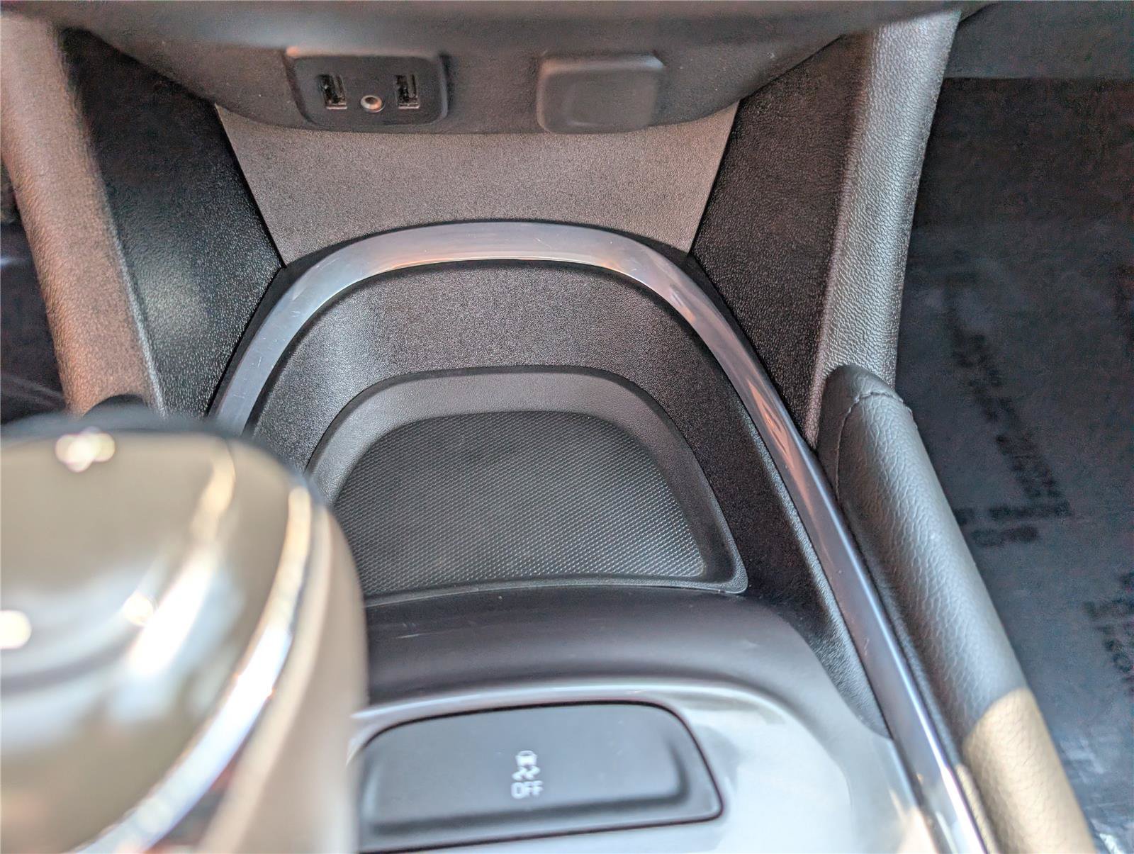 Used 2017 Chevrolet Malibu LT FWD image 25