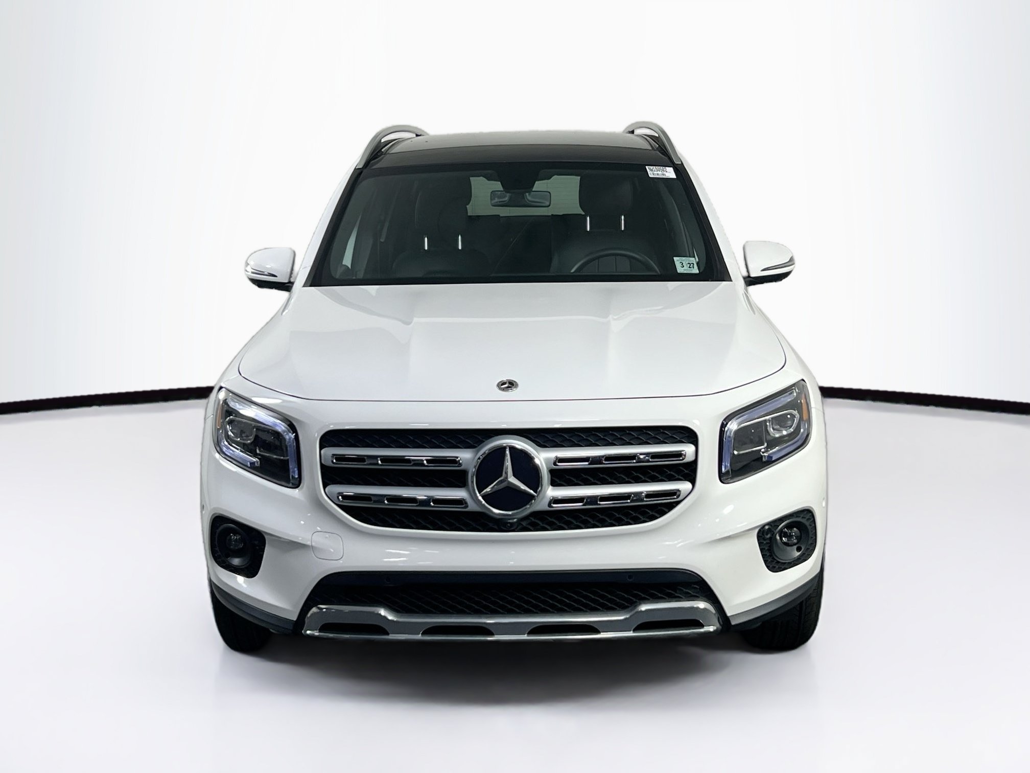 Used 2022 Mercedes-Benz GLB 250 4MATIC image 2