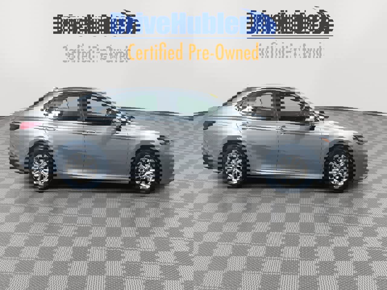 Used 2025 Toyota Camry LE image 5
