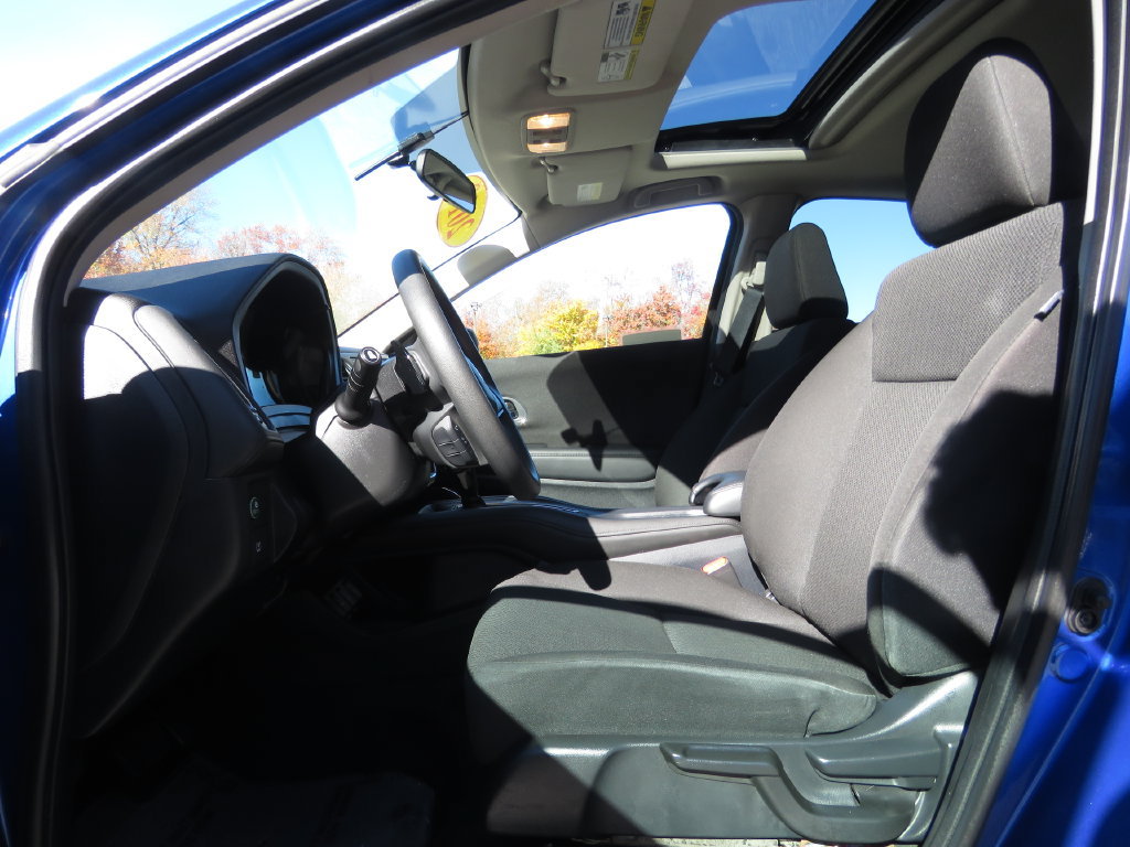 Used 2018 Honda HR-V EX image 10