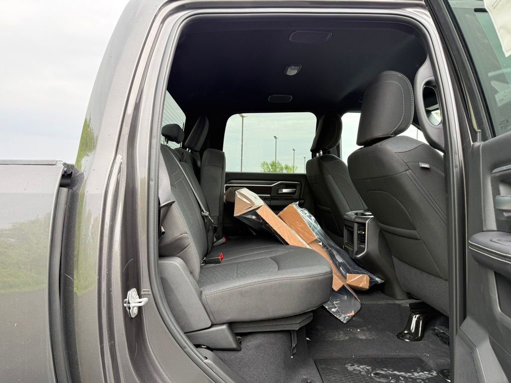 New 2026 RAM 2500 Big Horn AWD/4WD image 13