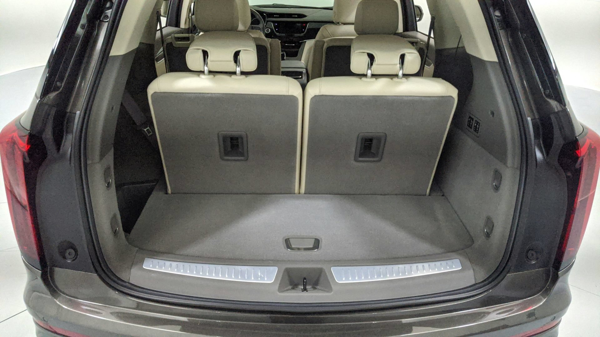 Certified 2020 Cadillac XT6 Premium Luxury FWD image 33