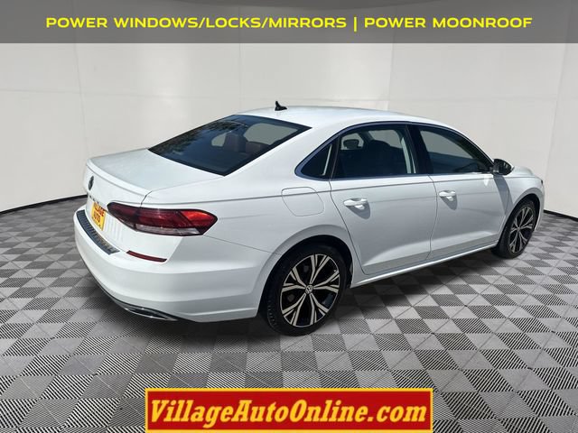 Used 2022 Volkswagen Passat 2.0T SE FWD image 4