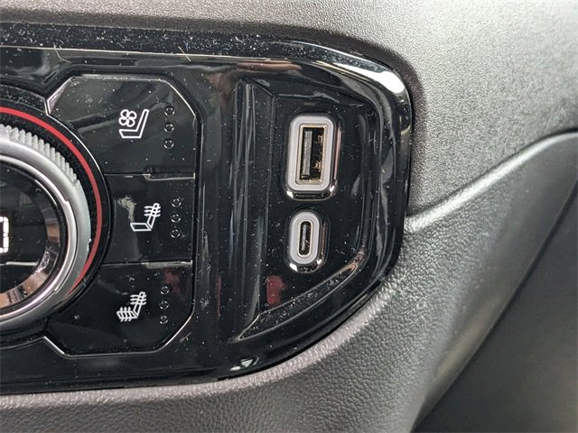 Used 2024 Chevrolet Silverado 1500 ZR2 image 23