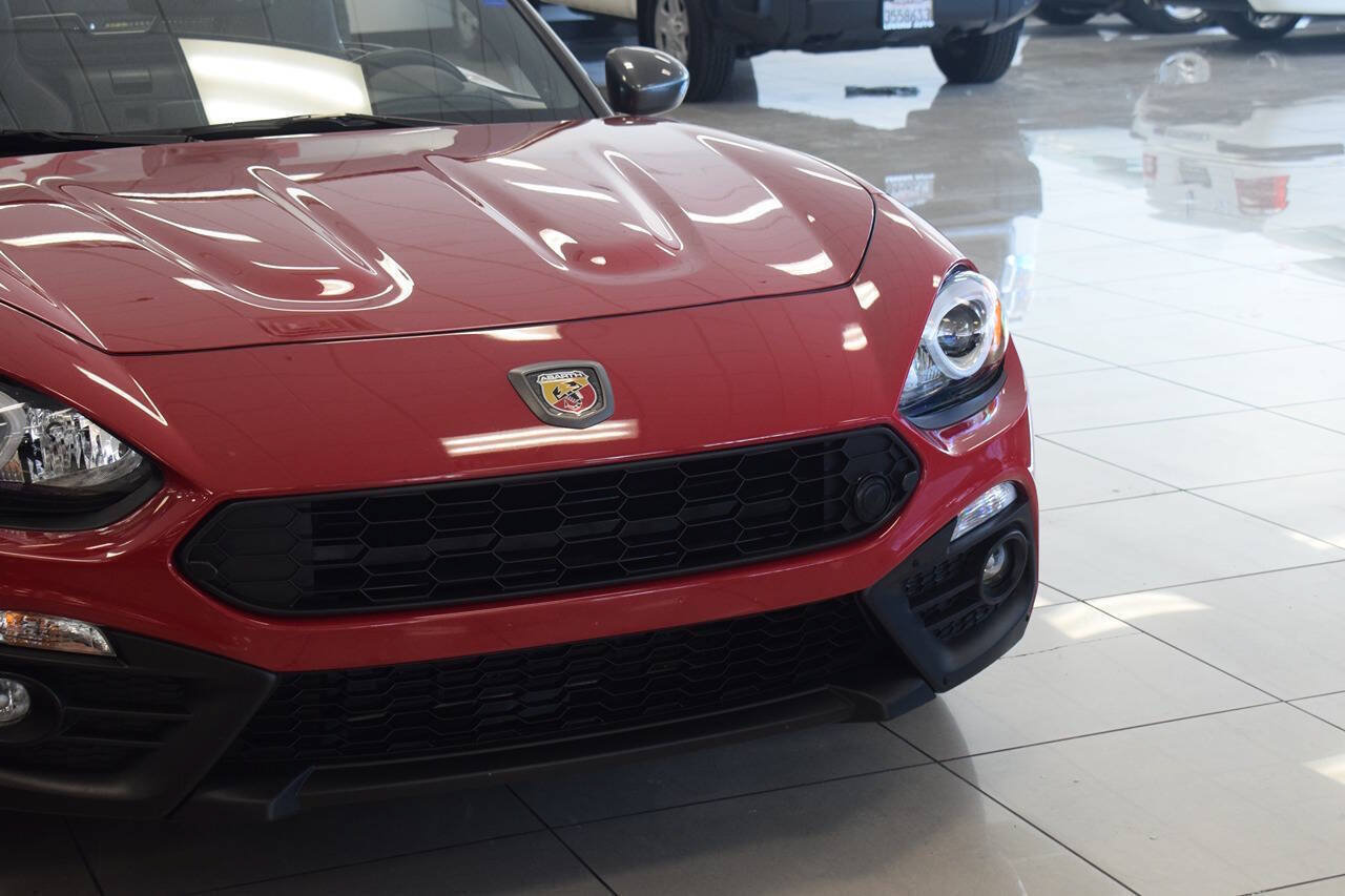 Used 2020 FIAT 124 Spider Abarth w/ Convenience Group RWD image 14
