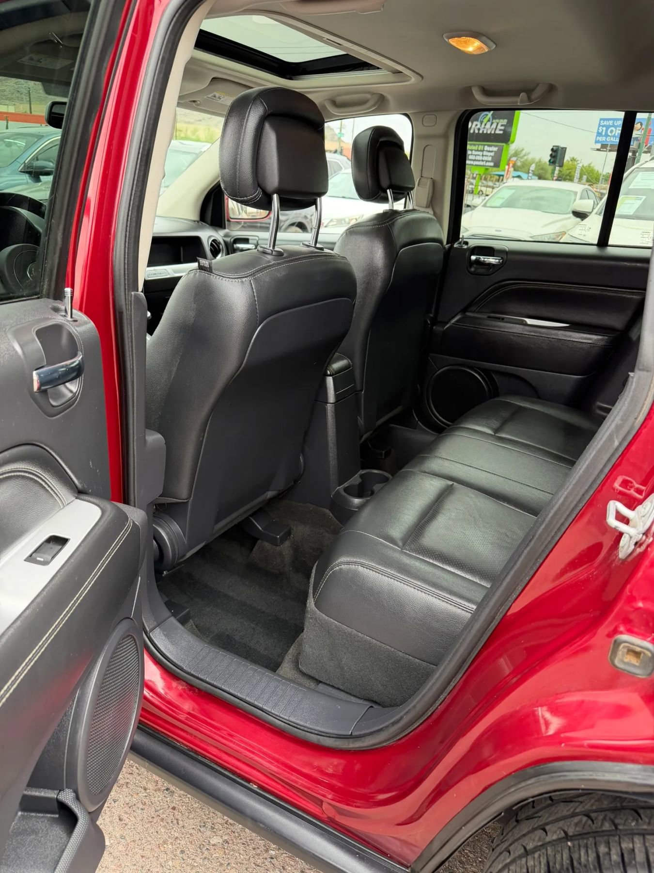 Used 2017 Jeep Compass High Altitude AWD/4WD image 10