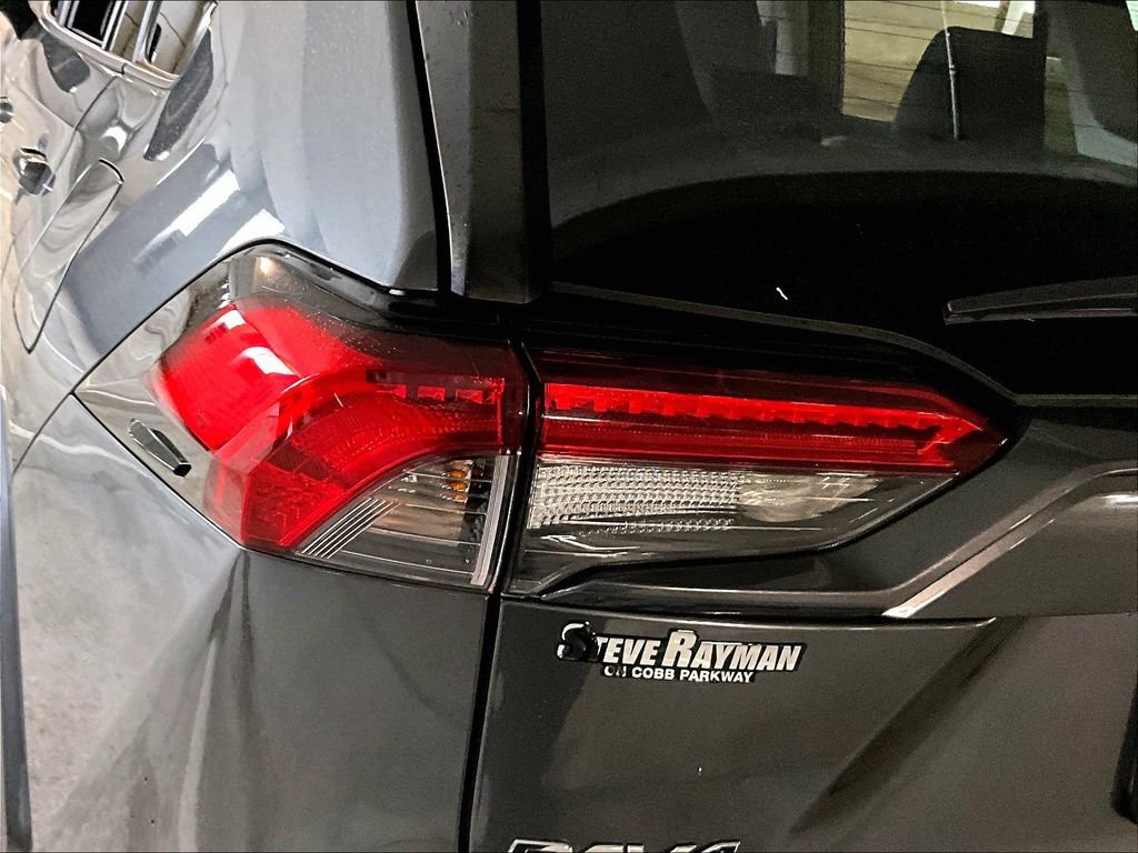 Used 2020 Toyota RAV4 XLE w/ Convenience Package image 24