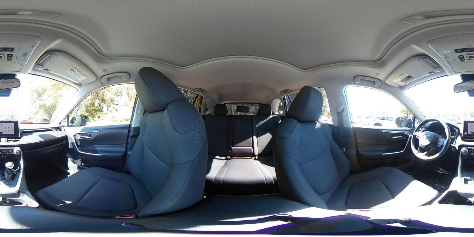 Used 2025 Toyota RAV4 XLE image 42