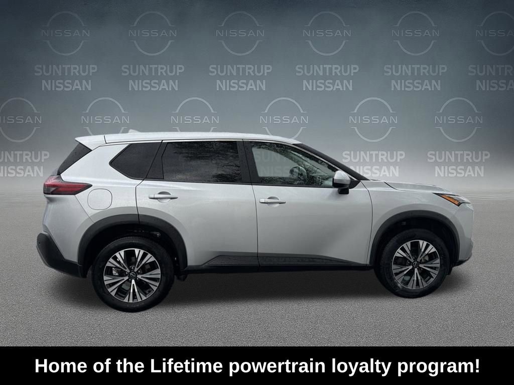 Used 2023 Nissan Rogue SV FWD image 7