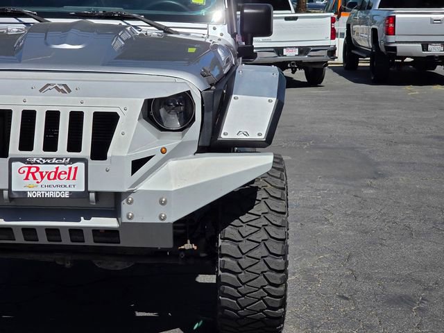 Used 2016 Jeep Wrangler Unlimited Sahara w/ Connectivity Group image 3