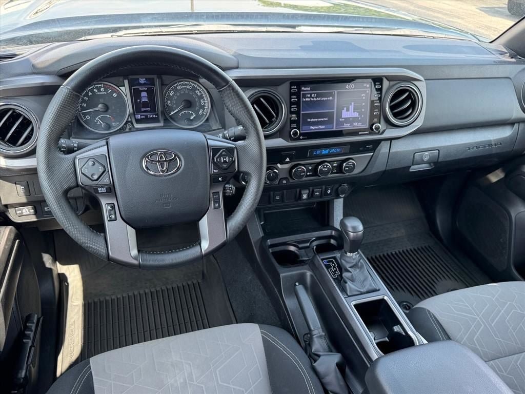 Used 2023 Toyota Tacoma TRD Off-Road AWD/4WD image 15