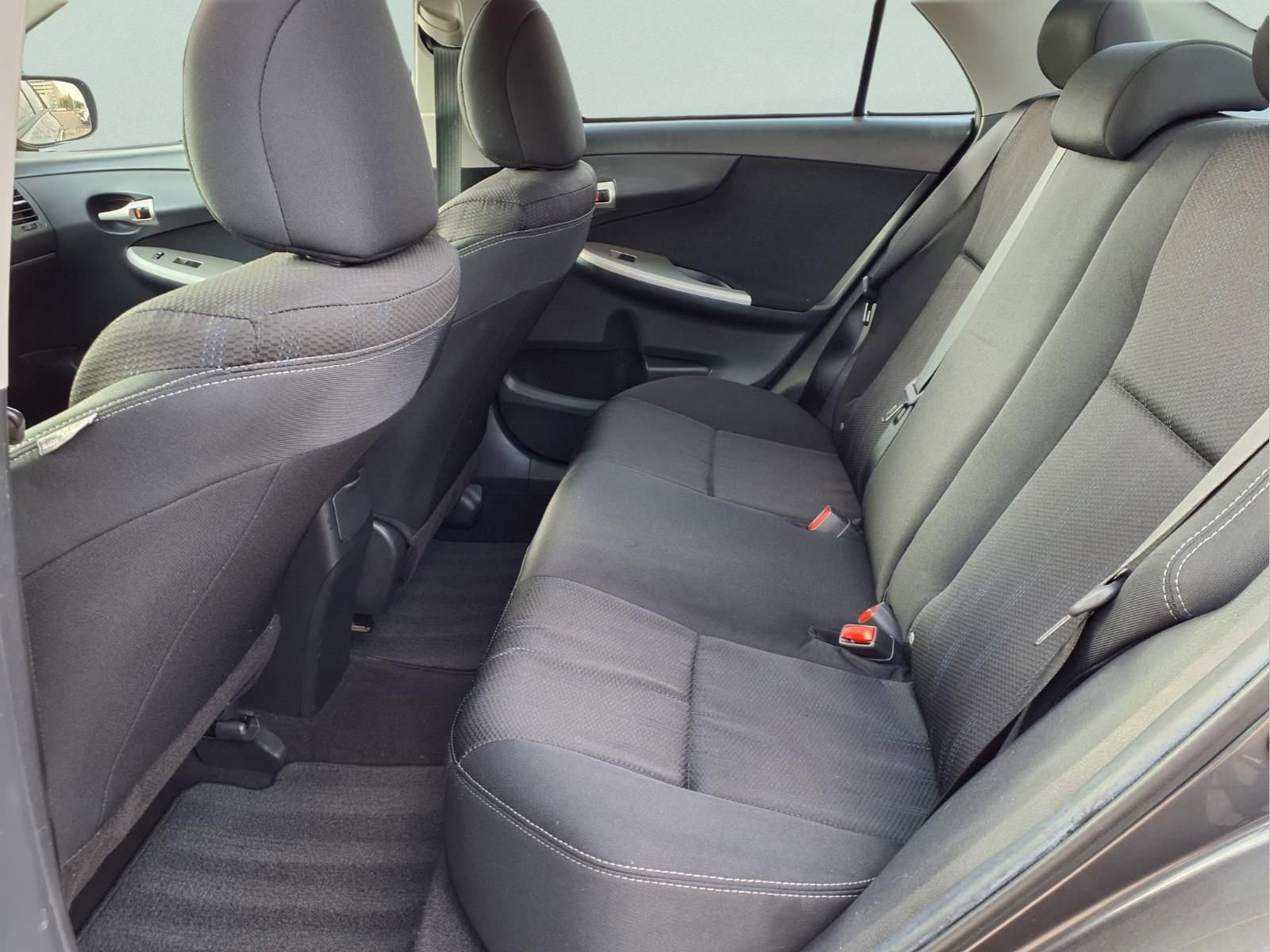 Used 2013 Toyota Corolla S w/ Premium Pkg image 12