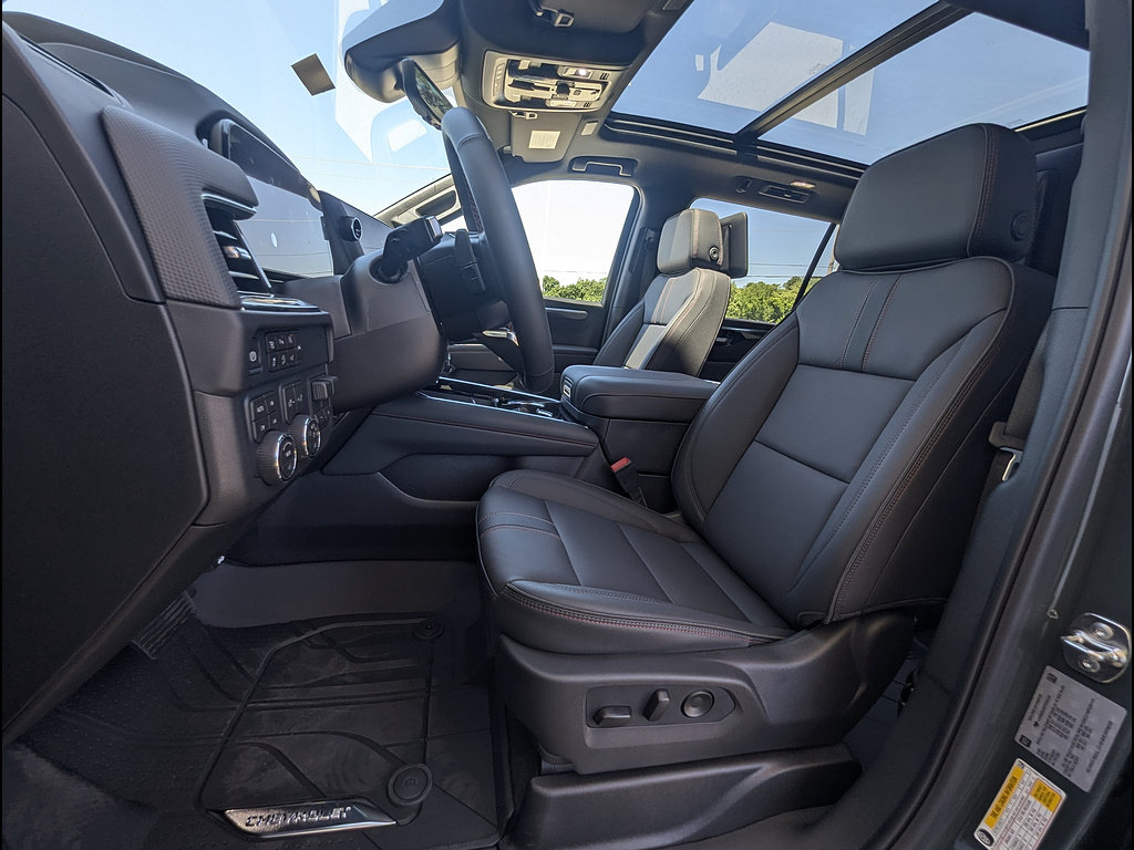 New 2026 Chevrolet Suburban RST w/ Advanced Technology Package AWD/4WD image 13