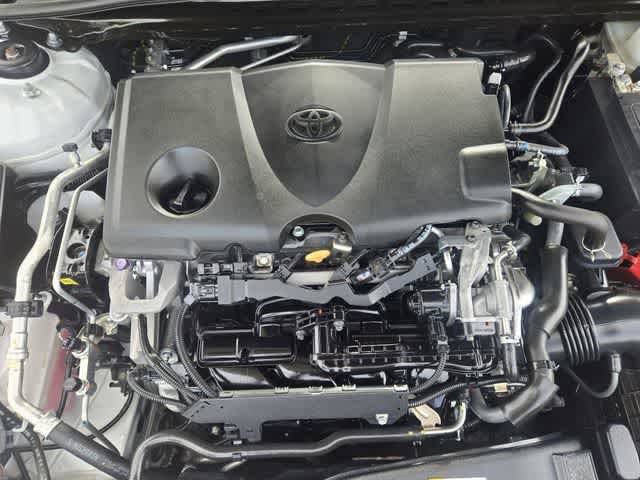 Used 2019 Toyota Camry XLE FWD image 9