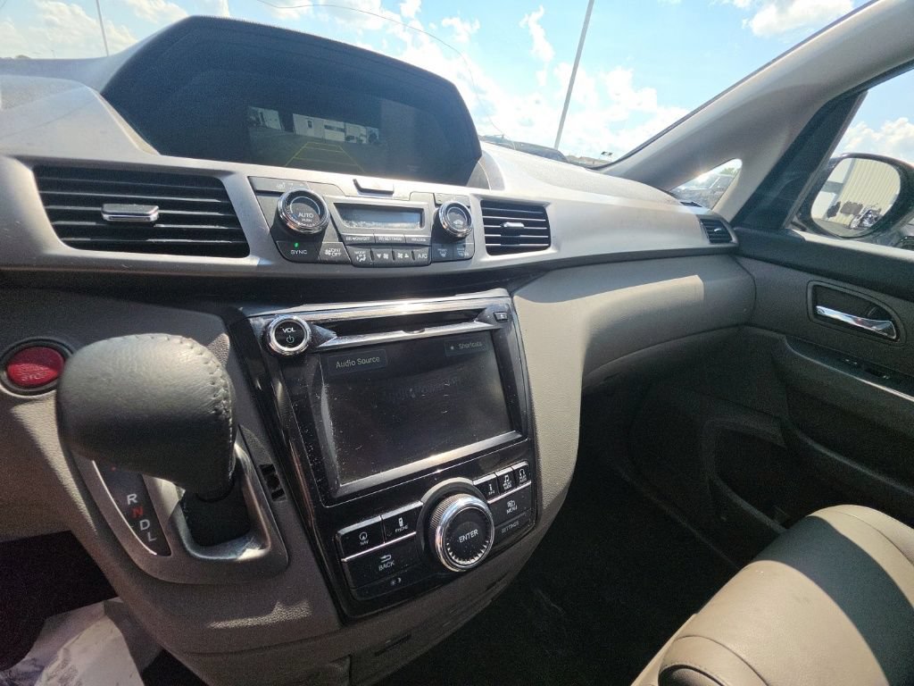 Used 2016 Honda Odyssey Touring Elite image 21