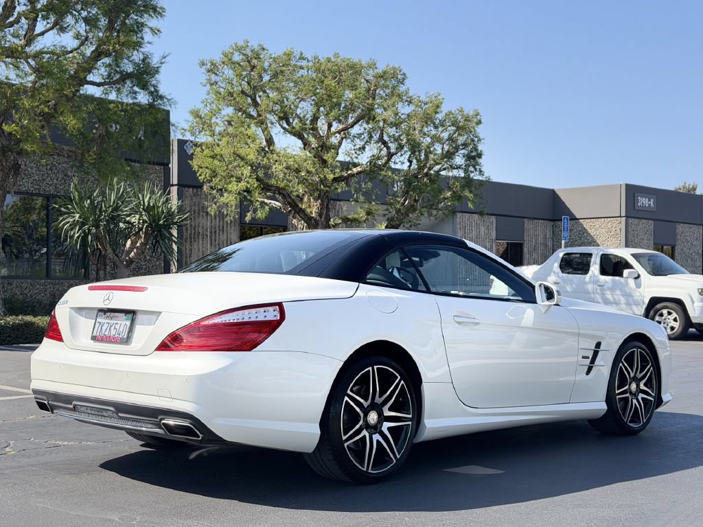 Used 2015 Mercedes-Benz SL 550 image 5