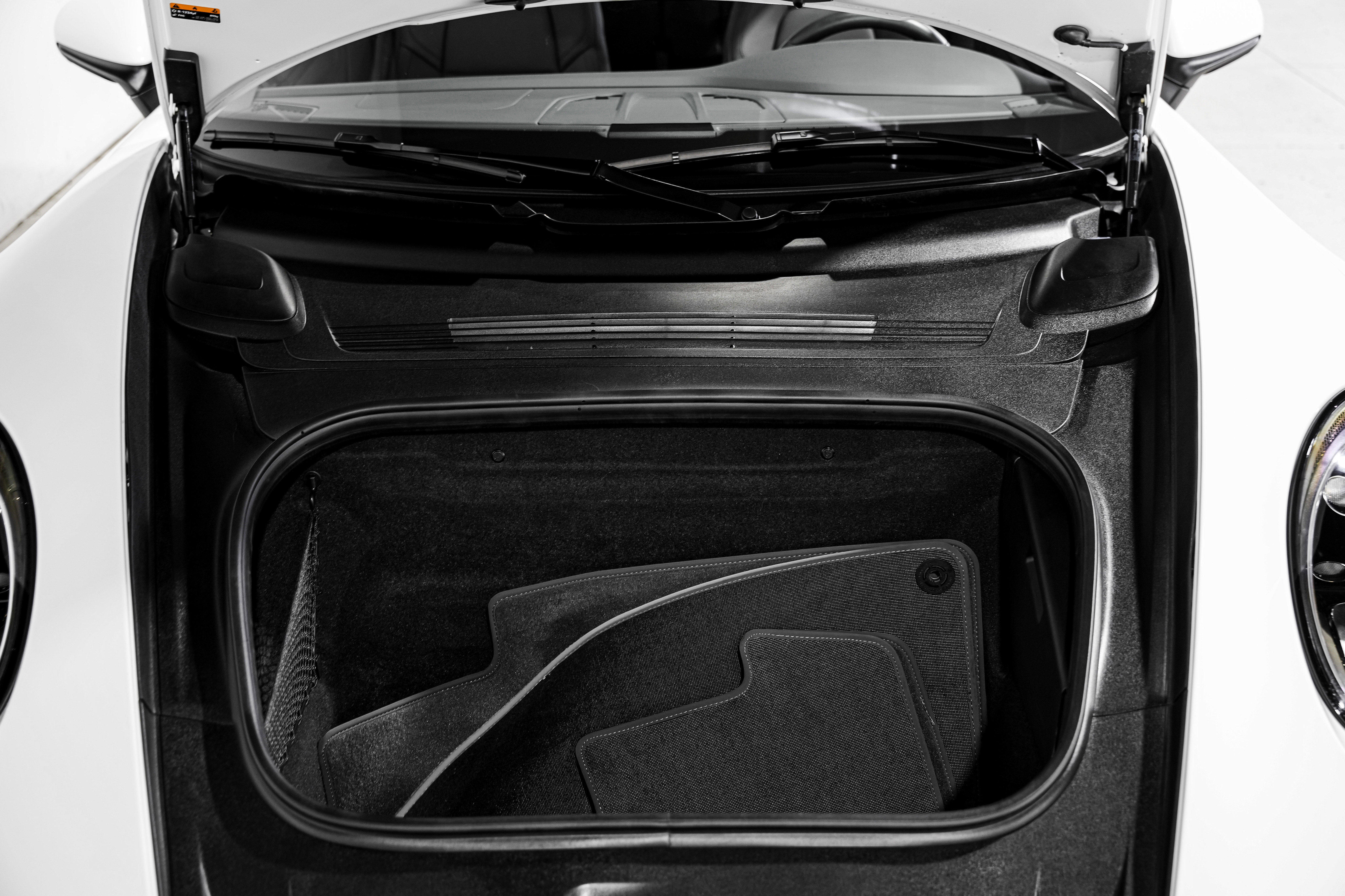 Used 2023 Porsche 911 Carrera w/ Premium Package image 43