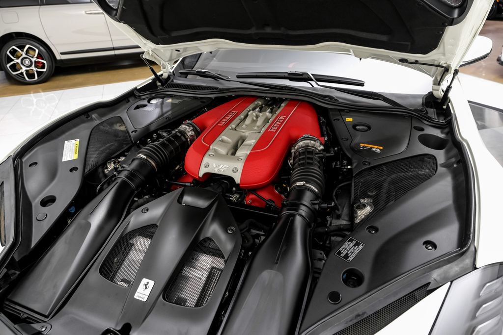 Used 2019 Ferrari 812 Superfast RWD image 56