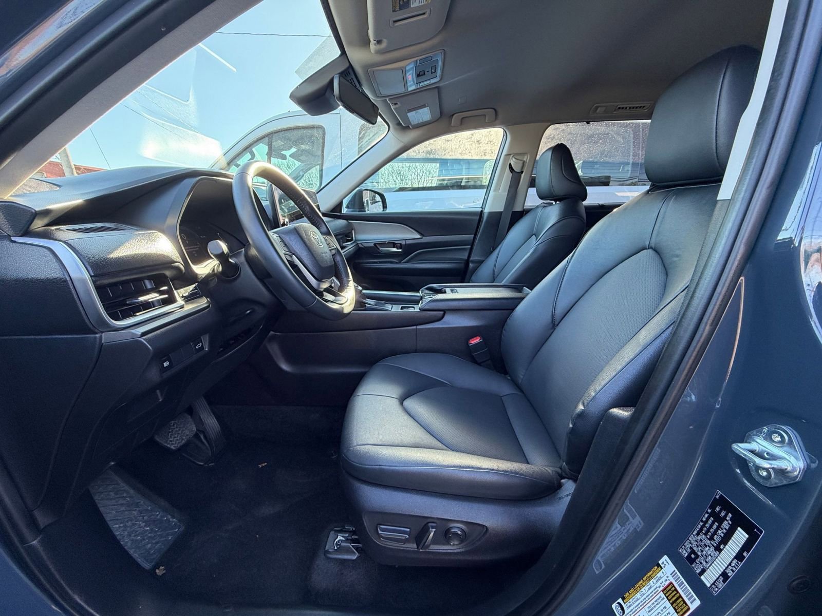 Used 2025 Toyota Grand Highlander FWD image 27