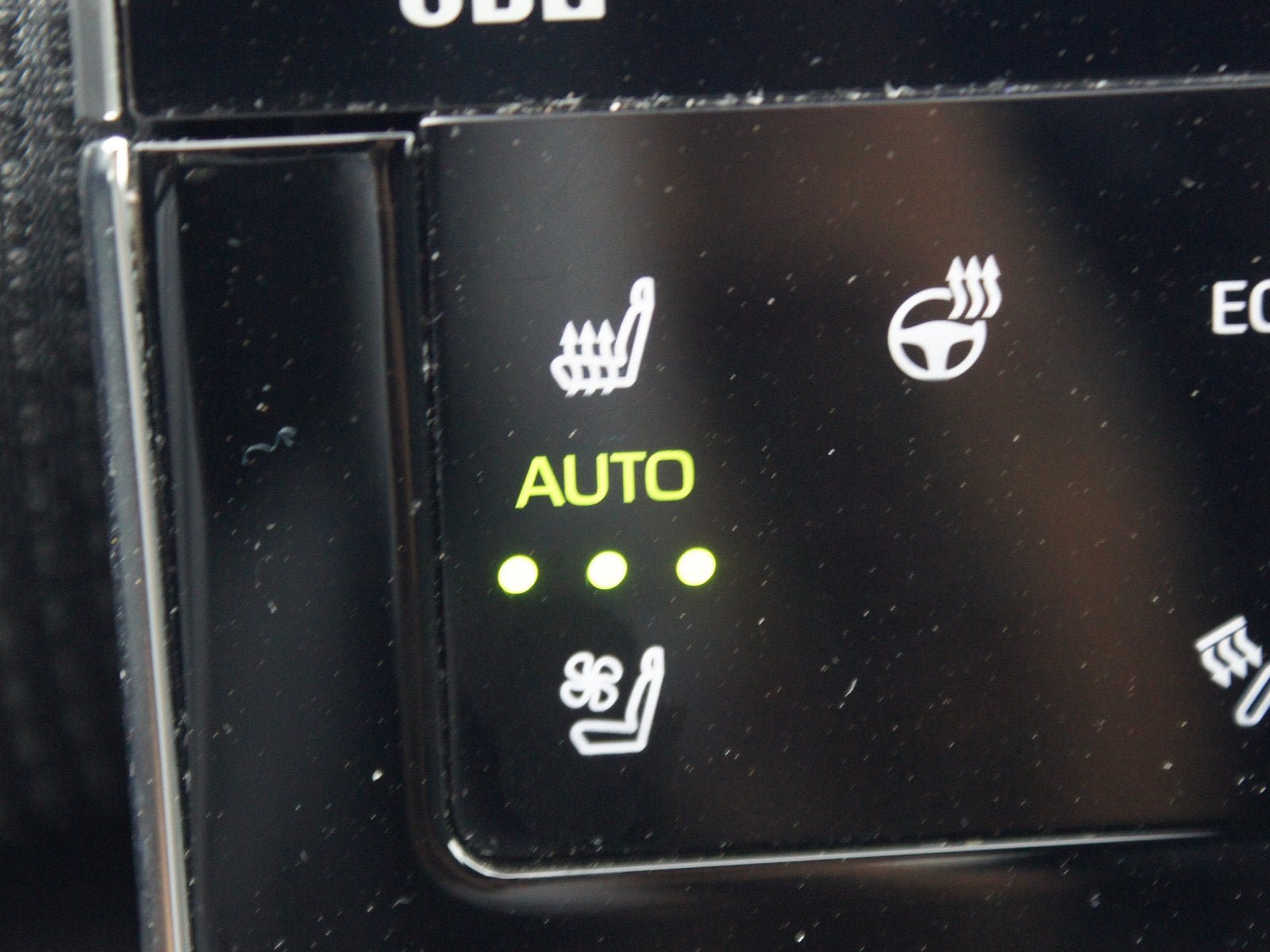 Used 2023 Toyota bZ4X AWD image 8