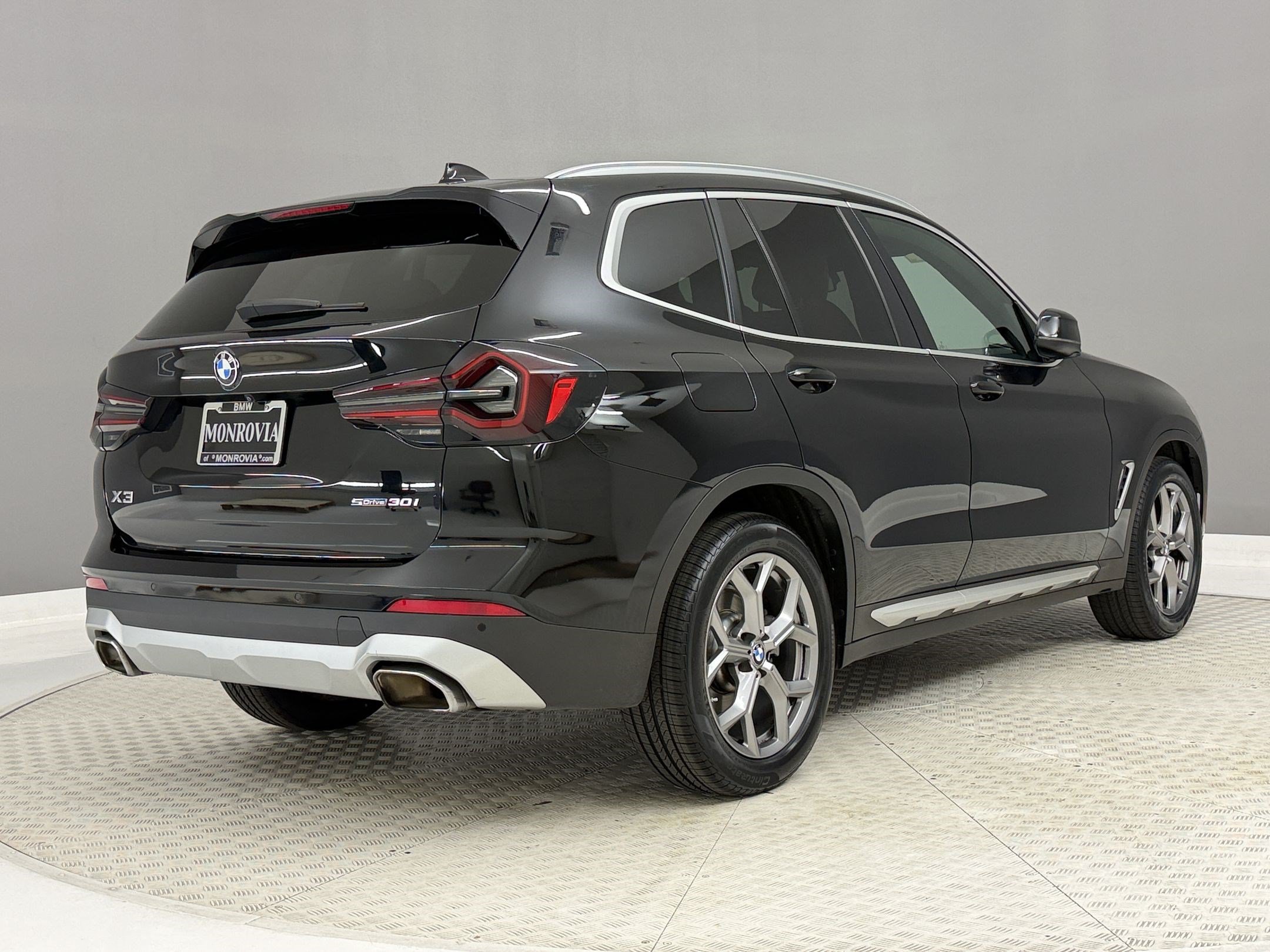 Certified 2023 BMW X3 sDrive30i w/ Premium Package RWD image 9