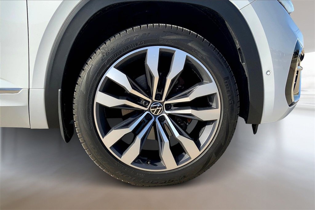 Used 2022 Volkswagen Atlas SEL Premium image 9