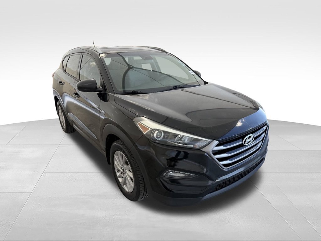 Used 2016 Hyundai Tucson SE w/ Option Group 02 FWD image 4