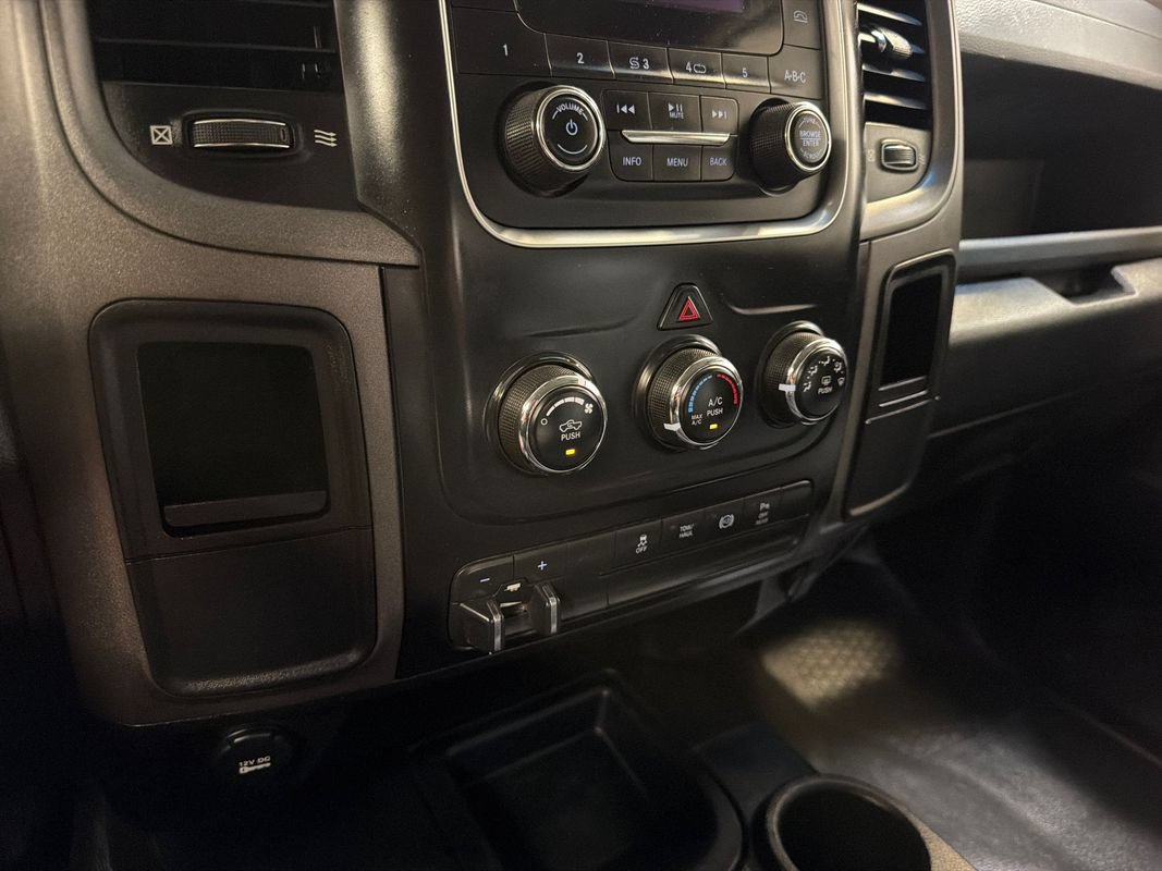 Used 2018 RAM 2500 Tradesman w/ Chrome Appearance Group AWD/4WD image 19