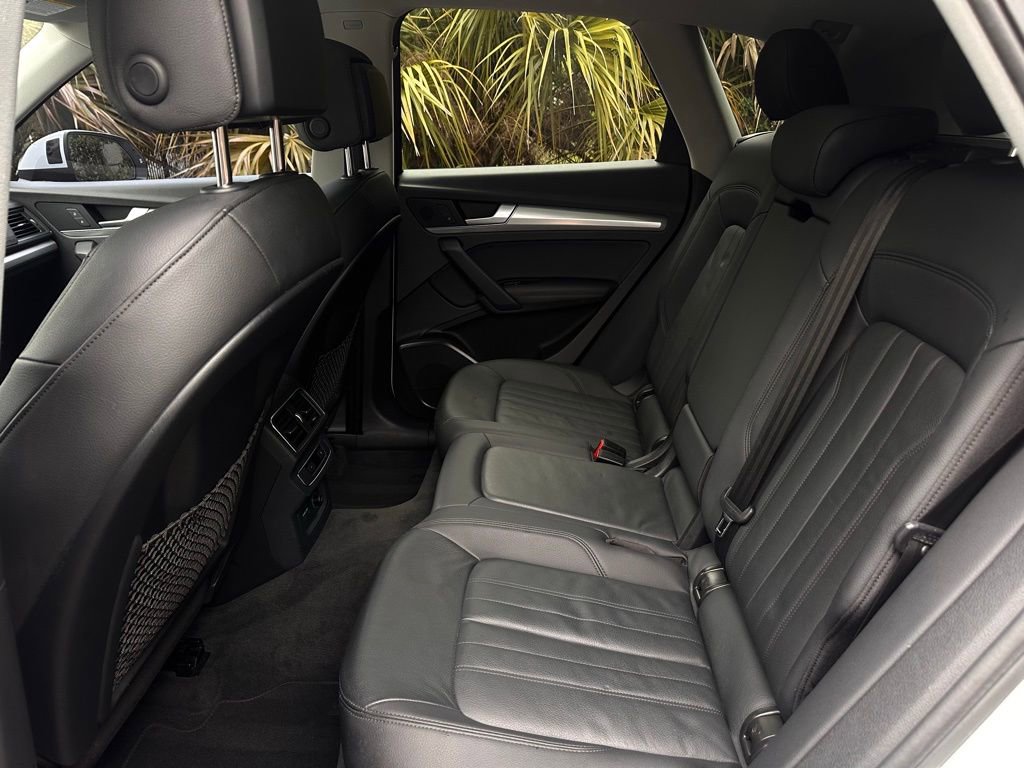 Used 2019 Audi Q5 2.0T Premium Plus w/ Premium Plus Package image 11