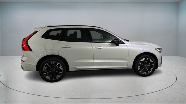 New 2026 Volvo XC60 B5 Plus w/ Protection Package Premier AWD/4WD image 8