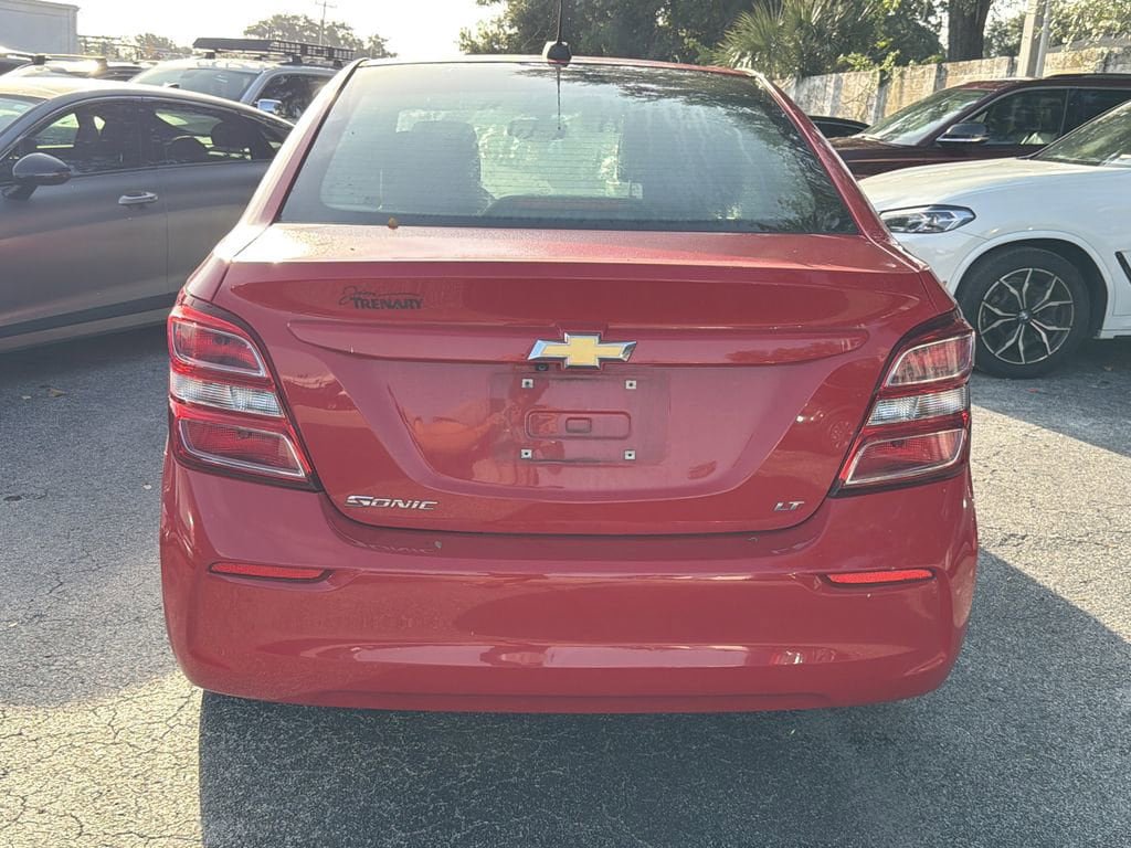 Used 2019 Chevrolet Sonic LT FWD image 5