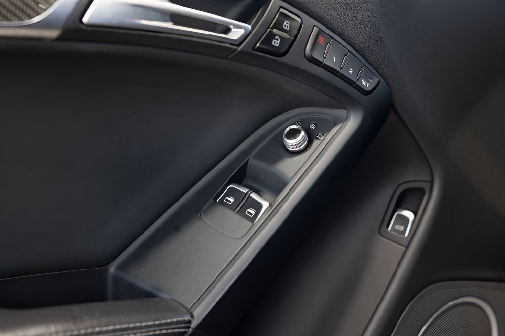 Used 2015 Audi RS 5 Coupe w/ Technology Package AWD/4WD image 84